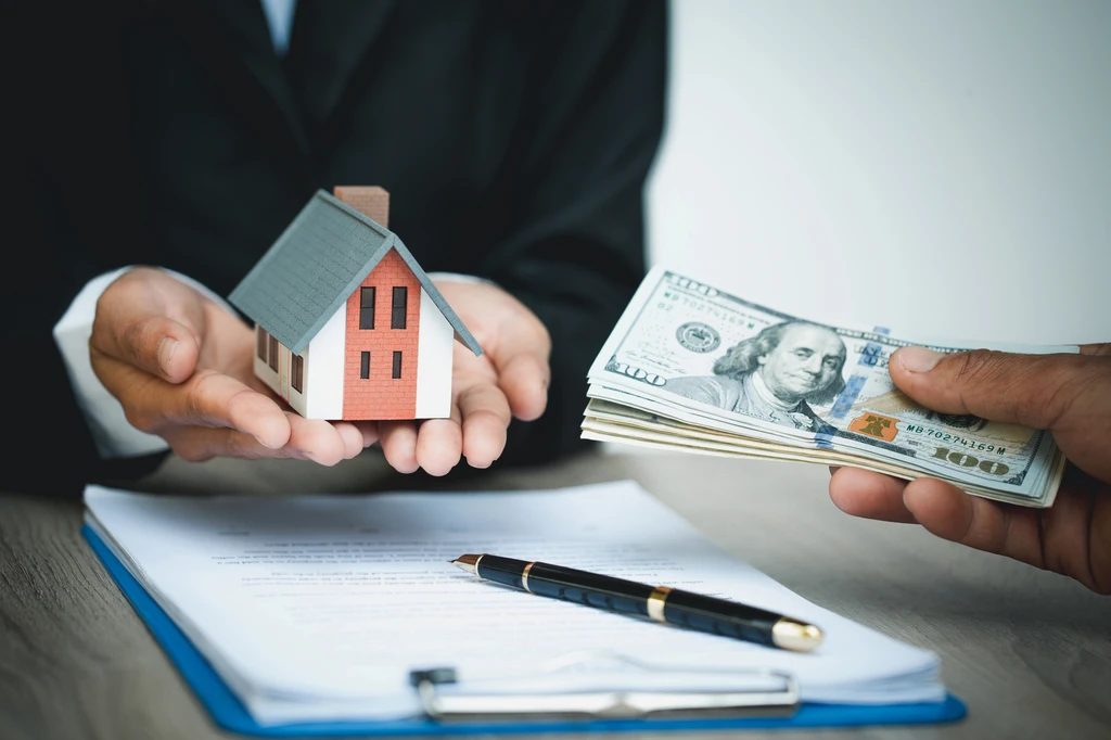 Продаж нерухомості: з якої суми потрібно сплачувати податки та коли можна зекономити