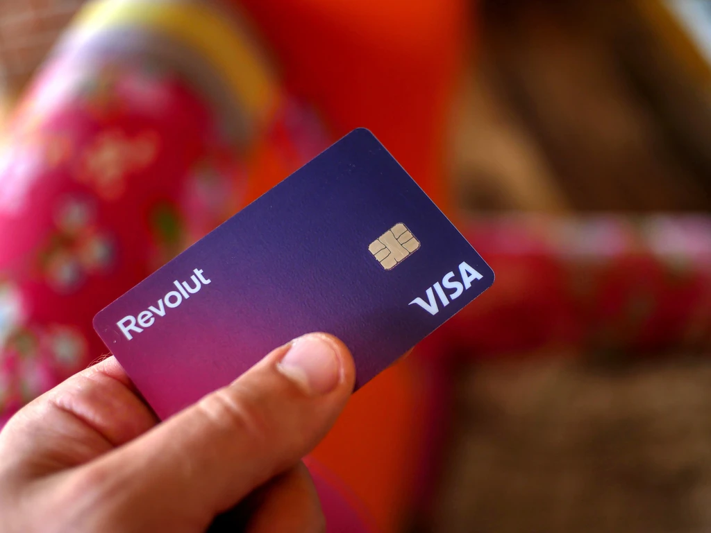 Закриття рахунків Revolut: позиція Нацбанку, що це означає для українців та які альтернативи