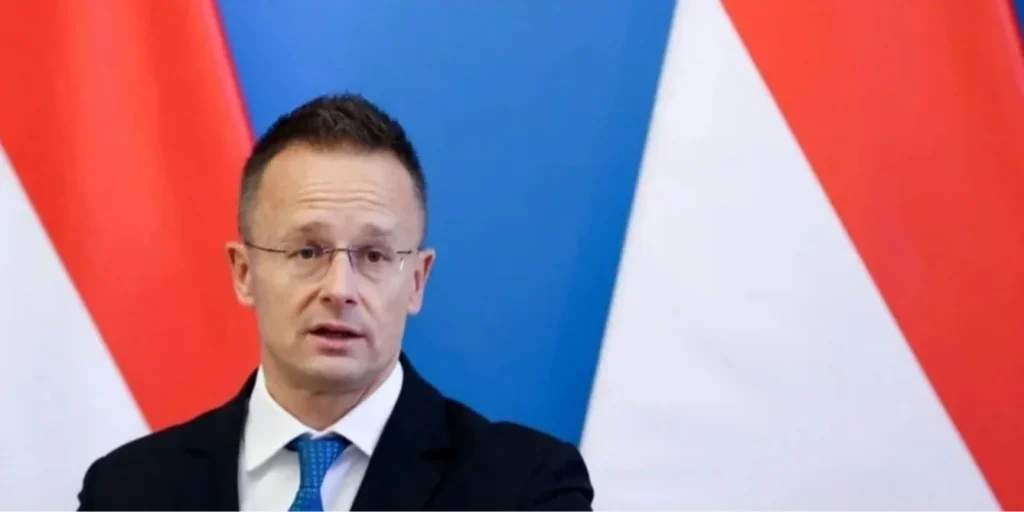 Сійярто заявив, що Угорщина блокує кредит для України на 90 млрд євро від ЄС через нафтопровід Дружба