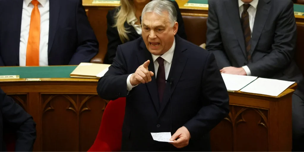 Маневри можуть зайти далі «Дружби». Чого хоче Орбан в обмін на розблокування кредиту Україні — Politico