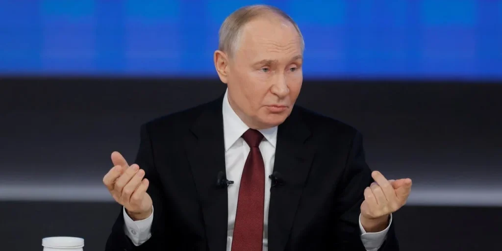 Обвал ВВП. Путін зажадав від чиновників пояснень, чому в російському бюджеті не сходяться цифри