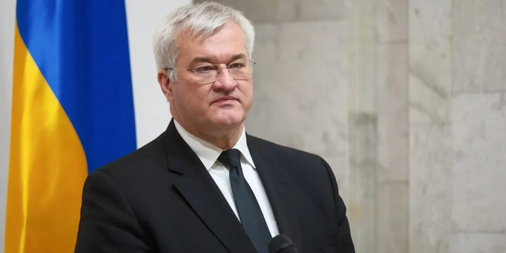 Сибіга закликав ЄС зняти «орбанівську блокаду» і розблокувати 90 млрд євро для України