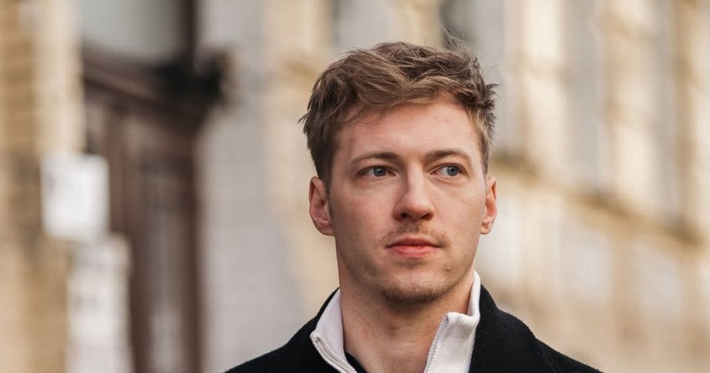 Григорий Бакланов Родители Фото: подробности биографии, семьи и карьеры
