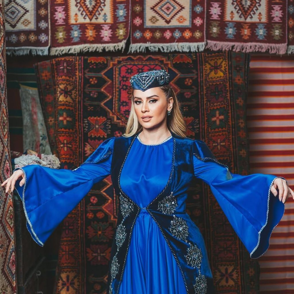 Роза Зергерли Биография: Жизненный Путь и Карьера