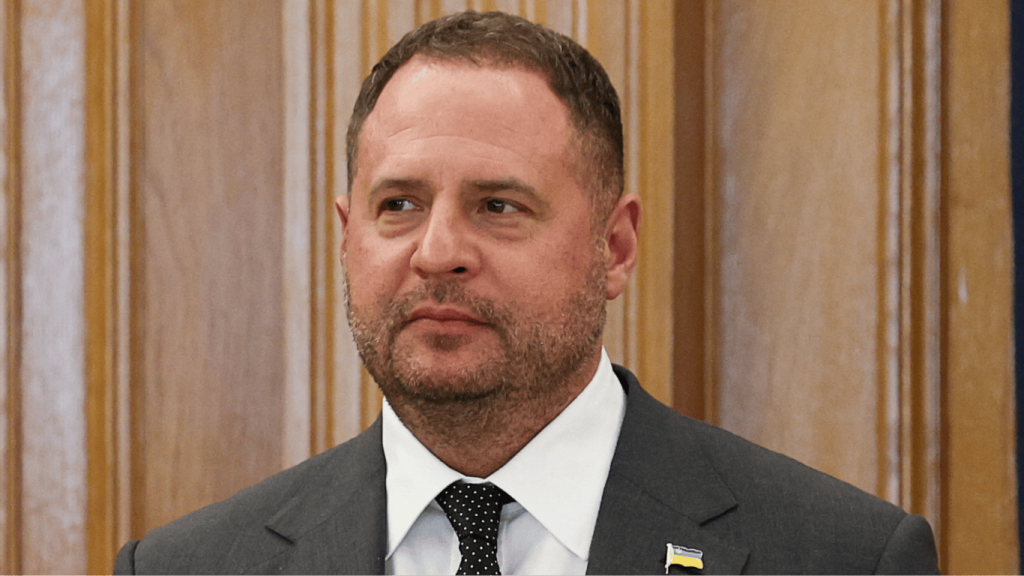 Андрій Єрмак Особисте Життя: Детальний Огляд Біографії, Родини та Кар'єри