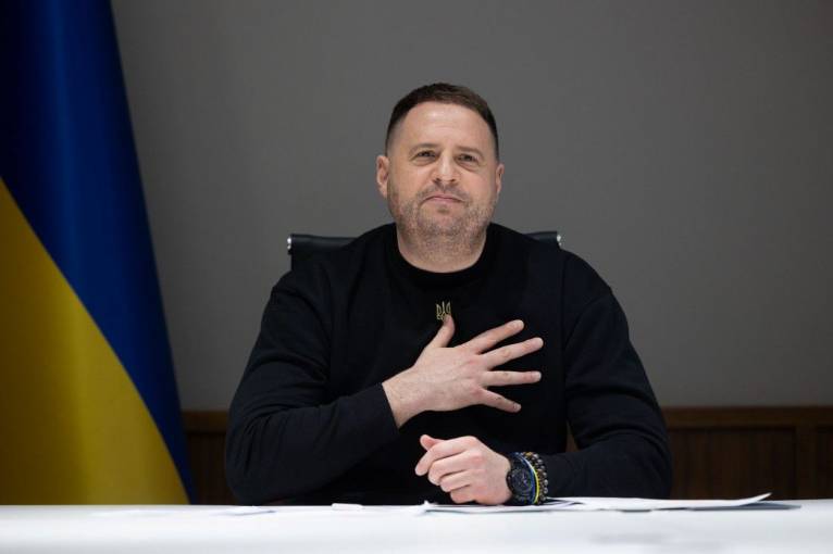 Андрій Єрмак Національність: подробная биография и карьера