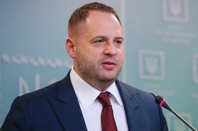 Андрій Єрмак Національність: подробная биография и карьера