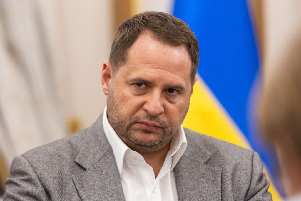 Андрій Єрмак Особисте Життя: Детальний Огляд Біографії, Родини та Кар'єри