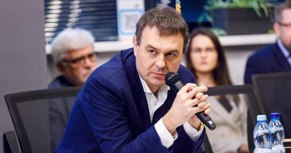 Податок на OLX: як ДПС виявлятиме перевищення ліміту у 2 тис. євро і що буде далі