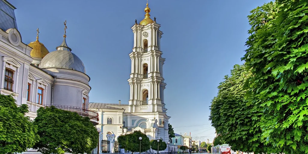 За ціною преміум-відпочинку в Туреччині. Скільки коштує найдешевша квартира в Сумах — підбірка економ-варіантів