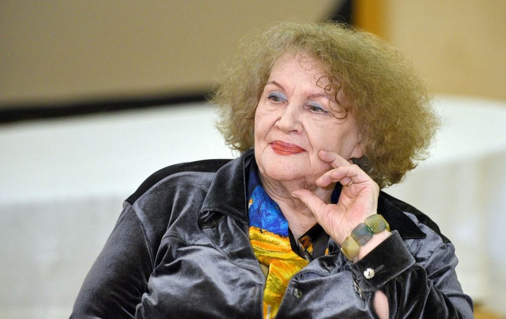 Ліна Костенко В Молодості: Рання Життєва Дорога Та Творчий Шлях