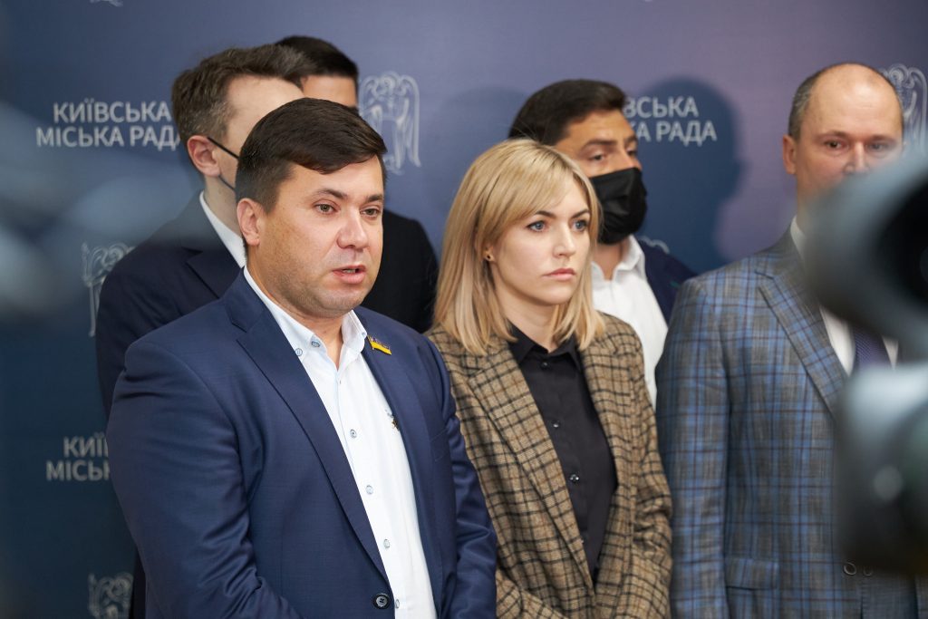 Андрій Вітренко Батьки: биография, личная жизнь и карьера