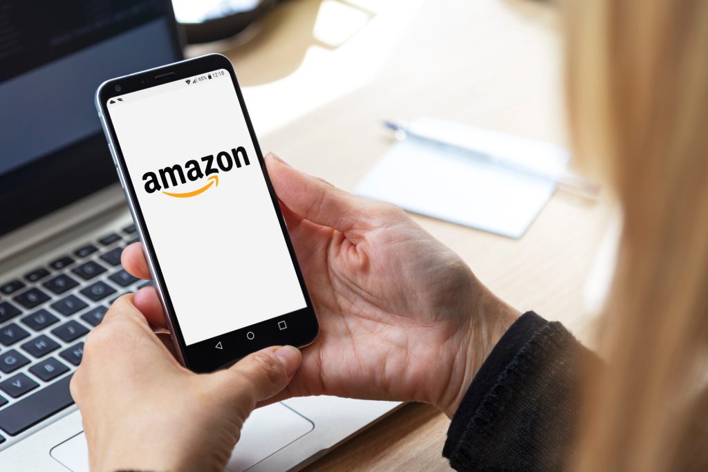 Українці можуть отримати безплатні гайди по Amazon, Etsy та Shopify: чим це корисно