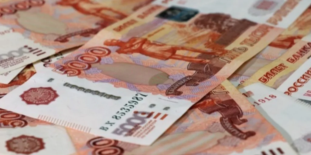 Суцільні «ножі в спину». Найближчі сусіди РФ одночасно ускладнили умови прийому російських рублів